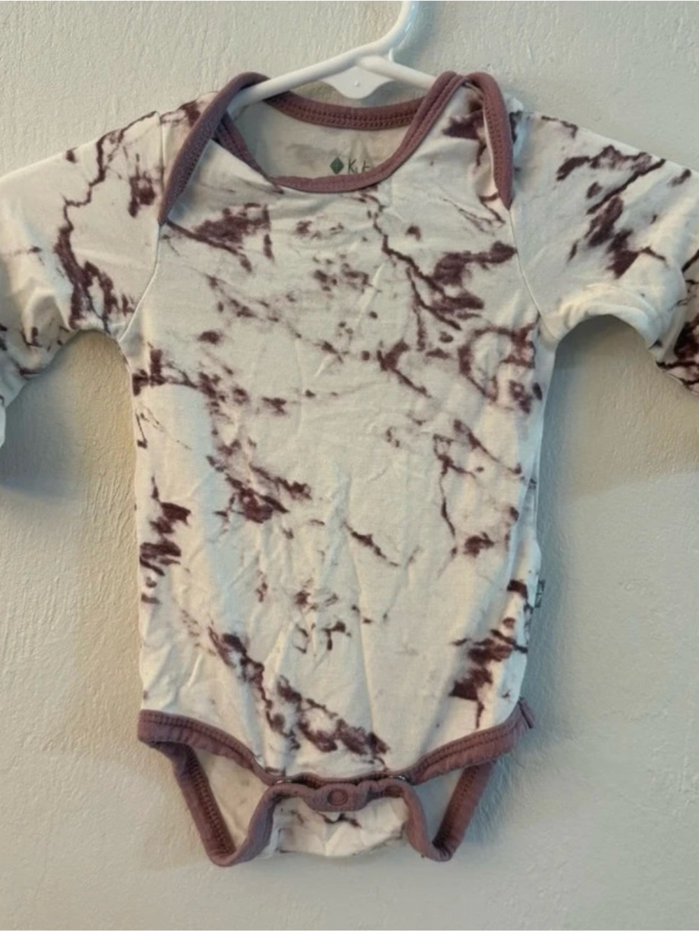 Kyte Baby Newborn Mulberry Marble Long Sleeve Bodysuit